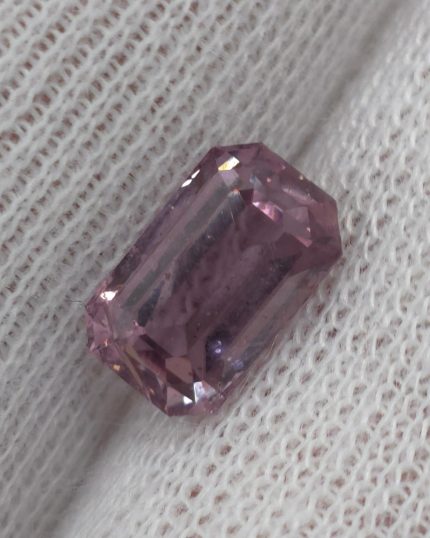 Pink/purple diaspore 2.86ct