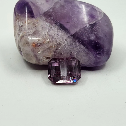 Incredible 5.6ct pink/purple diaspore